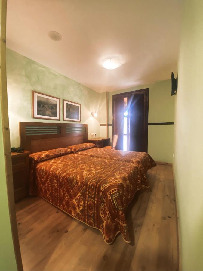 Hotel Rural El Verdenal Noceda del Bierzo Bagian luar foto