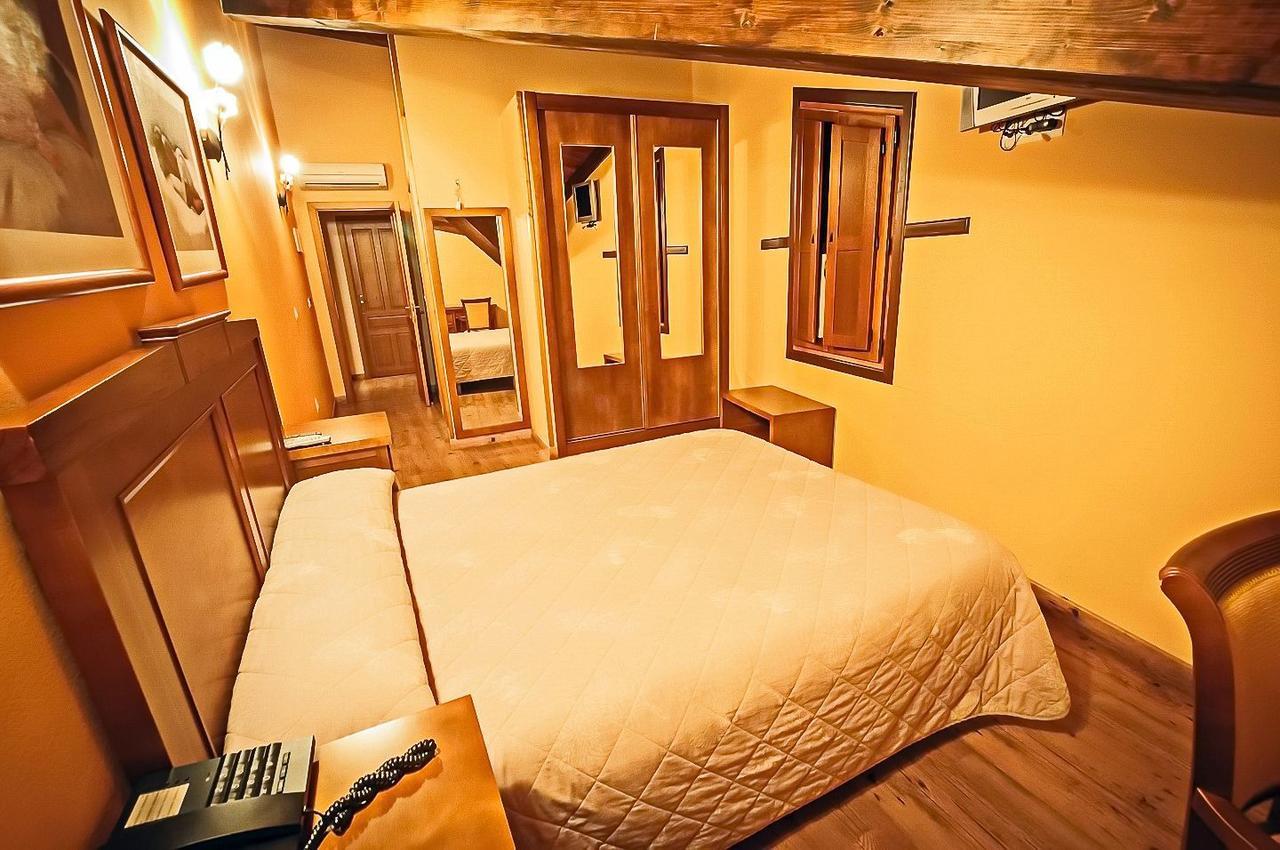 Hotel Rural El Verdenal Noceda del Bierzo Bagian luar foto
